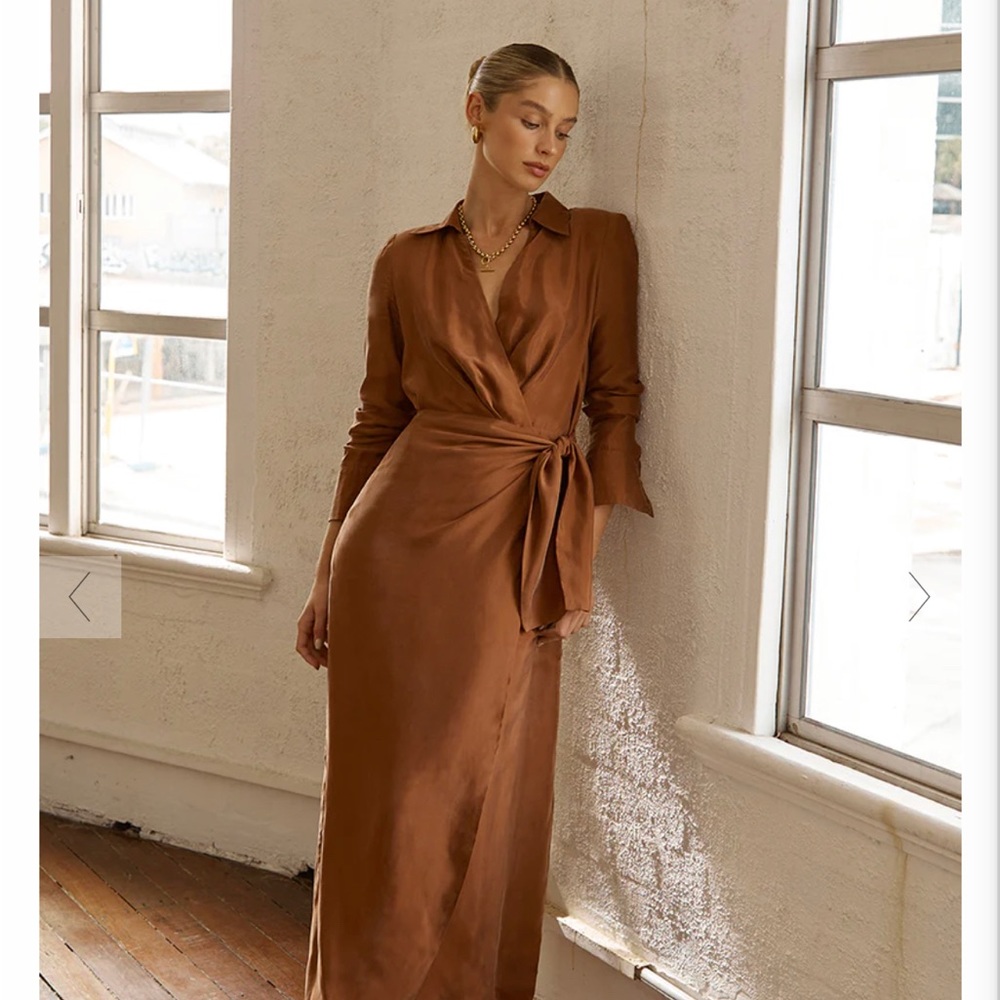 DISSH New With Tags “Sasha” Tan Wrap Midi Dress